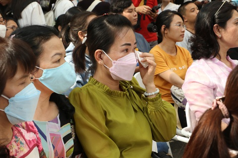 Sư cô Nhuận Bình: Những hạt mầm lớn lên từ dông bão - Ảnh 3. Sư cô Nhuận Bình: Những hạt mầm lớn lên từ dông bão - Ảnh 3.