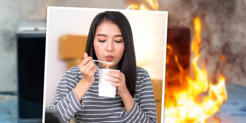 Báo quá báo: Suýt cháy nhà vì học theo cách nấu ăn trên mạng! - Ảnh 1. Báo quá báo: Suýt cháy nhà vì học theo cách nấu ăn trên mạng! - Ảnh 1.