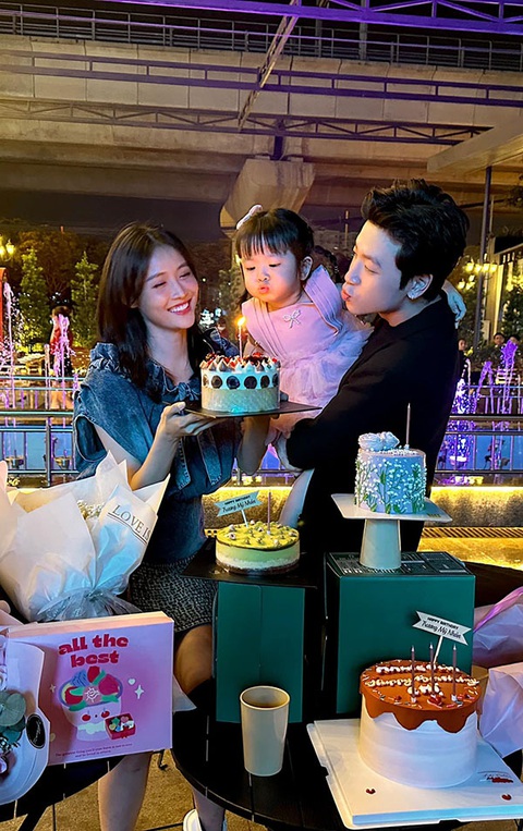 Ảnh vui sao Việt 26-2: Lệ Quyên được bạn trai công kênh - Ảnh 8. Ảnh vui sao Việt 26-2: Lệ Quyên được bạn trai công kênh - Ảnh 8.