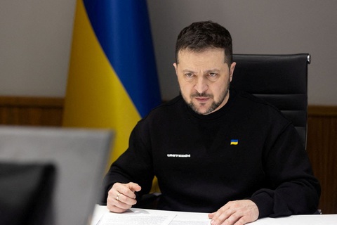 Ông Zelensky dự báo gì khi Mỹ ngừng ủng hộ Ukraine? - Ảnh 1. Ông Zelensky dự báo gì khi Mỹ ngừng ủng hộ Ukraine? - Ảnh 1.
