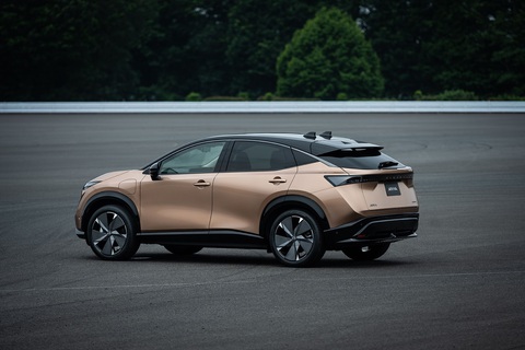 Nissan chơi lớn: Sắp ra mắt 27 xe hybrid, 19 xe điện - Ảnh 2. Nissan chơi lớn: Sắp ra mắt 27 xe hybrid, 19 xe điện - Ảnh 2.