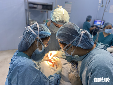 Phía sau nụ cười của 10.000 trẻ bị sứt môi chẻ vòm - Ảnh 4. Phía sau nụ cười của 10.000 trẻ bị sứt môi chẻ vòm - Ảnh 4.