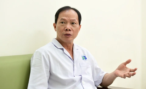 Bác sĩ giúp hàng ngàn bệnh nhân giảm nhẹ nỗi đau - Ảnh 3. TS.BS Đặng Huy Quốc Thịnh