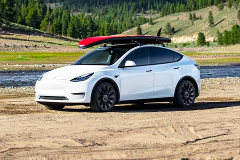 Báo Mỹ: Elon Musk biến chuyến xe Lọ Lem Tesla đến hồi kết - Ảnh 2. Báo Mỹ: Elon Musk biến chuyến xe Lọ Lem Tesla đến hồi kết - Ảnh 2.