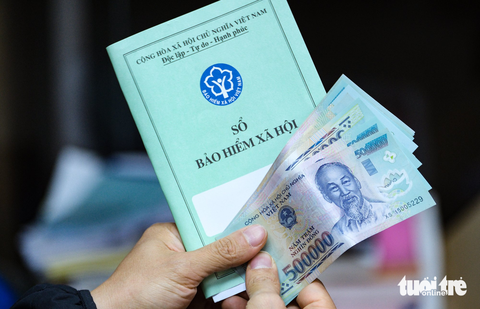 Công nhân khởi kiện tổng giám đốc công ty chây ì nợ bảo hiểm xã hội, tiền lương - Ảnh 1. Công nhân khởi kiện tổng giám đốc công ty chây ì nợ bảo hiểm xã hội, tiền lương - Ảnh 1.