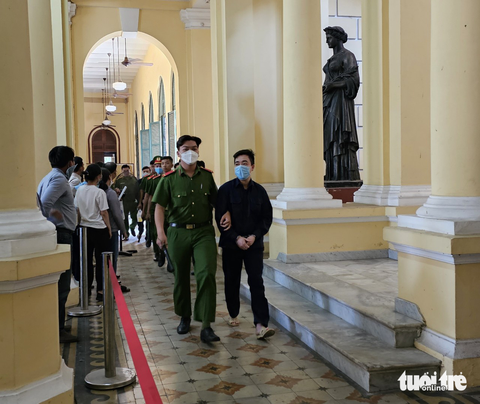 Chiếm đoạt 74 tỉ đồng, tổng giám đốc Phú An Thịnh Land lãnh án chung thân - Ảnh 1. Chiếm đoạt 74 tỉ đồng, tổng giám đốc Phú An Thịnh Land lãnh án chung thân - Ảnh 1.
