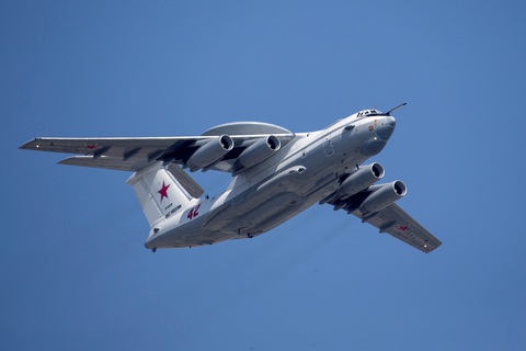 Nga lên tiếng về thông tin máy bay Beriev A-50 bị nổ trên đường băng ở Belarus - Ảnh 1. Nga lên tiếng về thông tin máy bay Beriev A-50 bị nổ trên đường băng ở Belarus - Ảnh 1.