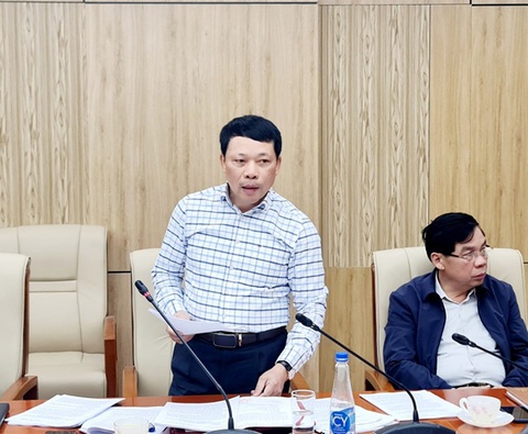 Sai phạm ‘khủng’ tại Vinasport gây thất thoát hàng chục tỉ bị chuyển Bộ Công an điều tra - Ảnh 3. Phó vụ trưởng Vụ 3 Thanh tra Chính phủ đọc toàn văn kết luận thanh tra tại buổi công bố - Ảnh: TTCP