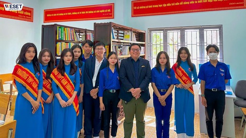 WESET trao học bổng và đóng góp quỹ xây thư viện cho THPT Hàm Thuận Bắc - Ảnh 1. WESET trao học bổng và đóng góp quỹ xây thư viện cho THPT Hàm Thuận Bắc - Ảnh 1.