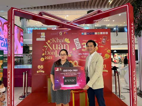 Trung tâm thương mại Gigamall trao 318 triệu đồng mừng sinh nhật - Ảnh 1. Trung tâm thương mại Gigamall trao 318 triệu đồng mừng sinh nhật - Ảnh 1.