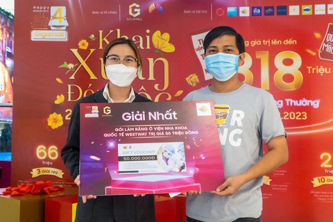 Trung tâm thương mại Gigamall trao 318 triệu đồng mừng sinh nhật - Ảnh 2. Trung tâm thương mại Gigamall trao 318 triệu đồng mừng sinh nhật - Ảnh 2.