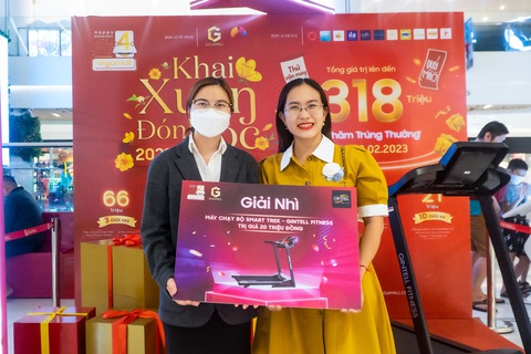 Trung tâm thương mại Gigamall trao 318 triệu đồng mừng sinh nhật - Ảnh 3. Trung tâm thương mại Gigamall trao 318 triệu đồng mừng sinh nhật - Ảnh 3.