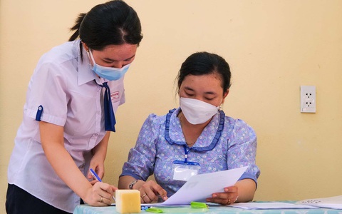 Gỡ nút thắt cho giáo dục miền Tây - Ảnh 1. Thí sinh dự thi tốt nghiệp THPT 2022 tại Cần Thơ - Ảnh: Thùy Trang