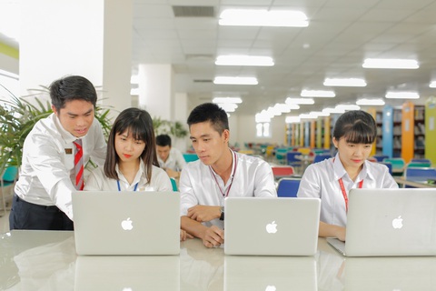 HUTECH nhận hồ sơ xét tuyển học bạ đợt 1 đến 31-3-2023 - Ảnh 1. HUTECH nhận hồ sơ xét tuyển học bạ đợt 1 đến 31-3-2023 - Ảnh 1.