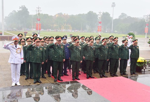 Lãnh đạo Đảng, Nhà nước vào lăng viếng Chủ tịch Hồ Chí Minh nhân ngày thành lập Đảng - Ảnh 5. Lãnh đạo Đảng, Nhà nước vào lăng viếng Chủ tịch Hồ Chí Minh nhân ngày thành lập Đảng - Ảnh 5.