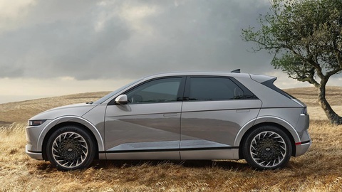 Tesla khơi mào giảm giá xe điện, BMW, Mercedes quyết không theo - Ảnh 3. Tesla khơi mào giảm giá xe điện, BMW, Mercedes quyết không theo - Ảnh 3.