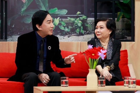 Kim Tử Long kể quan hệ éo le từ chị - em đến mẹ vợ - chàng rể với nghệ sĩ Xuân Yến - Ảnh 3. Kim Tử Long kể quan hệ éo le từ chị - em đến mẹ vợ - chàng rể với nghệ sĩ Xuân Yến - Ảnh 3.