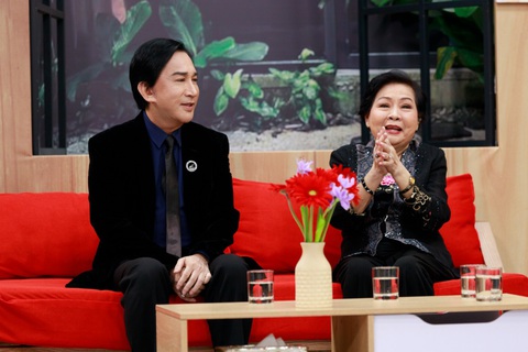 Kim Tử Long kể quan hệ éo le từ chị - em đến mẹ vợ - chàng rể với nghệ sĩ Xuân Yến - Ảnh 4. Kim Tử Long kể quan hệ éo le từ chị - em đến mẹ vợ - chàng rể với nghệ sĩ Xuân Yến - Ảnh 4.