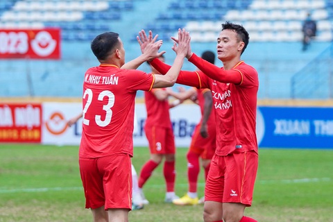 V-League 2023: Không dễ bắt nạt tân binh - Ảnh 1. V-League 2023: Không dễ bắt nạt tân binh - Ảnh 1.