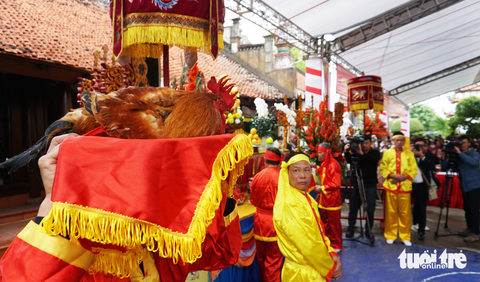 Lễ hội Minh thề: Lợi dụng việc công làm của tư thì thần linh đả tử - Ảnh 4. Lễ hội Minh thề: Lợi dụng việc công làm của tư thì thần linh đả tử - Ảnh 4.