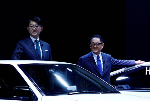 Financial Times: Toyota không tập trung làm xe điện chỉ là ‘ngụy biện’ - Ảnh 2. Financial Times: Toyota không tập trung làm xe điện chỉ là ‘ngụy biện’ - Ảnh 2.