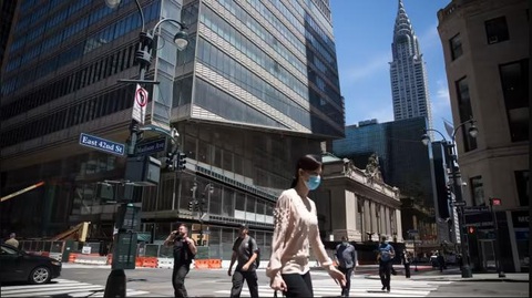 Ông trùm bất động sản New York trả lại các văn phòng cũ cho ngân hàng - Ảnh 1. Ông trùm bất động sản New York trả lại các văn phòng cũ cho ngân hàng - Ảnh 1.
