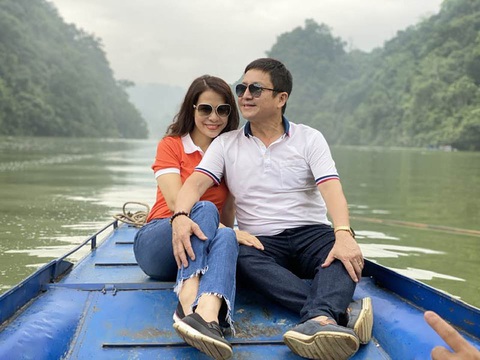 Ảnh vui sao Việt 5-2: Bốn con lí lắc bên vợ chồng Lý Hải - Minh Hà - Ảnh 11. Ảnh vui sao Việt 5-2: Bốn con lí lắc bên vợ chồng Lý Hải - Minh Hà - Ảnh 11.