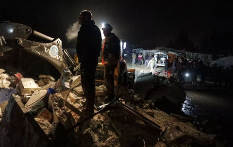 Động đất ở Thổ Nhĩ Kỳ, Syria: 40 năm trên đời chưa từng thấy - Ảnh 8. Động đất ở Thổ Nhĩ Kỳ, Syria: 40 năm trên đời chưa từng thấy - Ảnh 8.