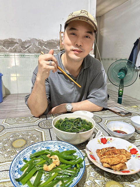 Ảnh vui sao Việt 6-2: Hoa hậu Đỗ Mỹ Linh mừng sinh nhật chồng - Ảnh 9. Ảnh vui sao Việt 6-2: Hoa hậu Đỗ Mỹ Linh mừng sinh nhật chồng - Ảnh 9.
