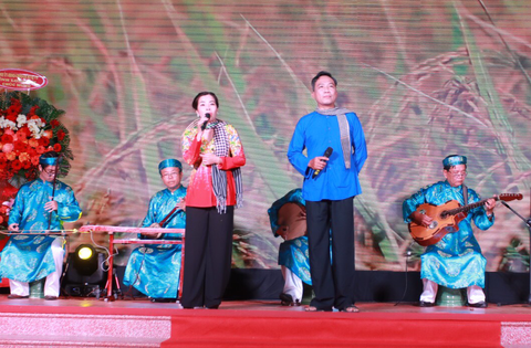 Liên hoan đờn ca tài tử Nam Bộ trở lại sau hai năm ngừng vì dịch - Ảnh 1. Liên hoan đờn ca tài tử Nam Bộ trở lại sau hai năm ngừng vì dịch - Ảnh 1.
