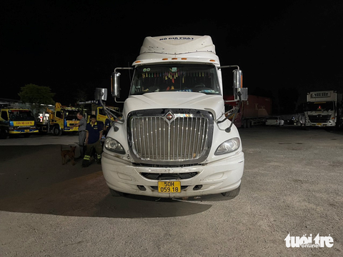 Thấy xe khách bị tai nạn trên cao tốc nhưng không giúp, không báo công an, tài xế bị khởi tố - Ảnh 3. Thấy xe khách bị tai nạn trên cao tốc nhưng không giúp, không báo công an, tài xế bị khởi tố - Ảnh 3.