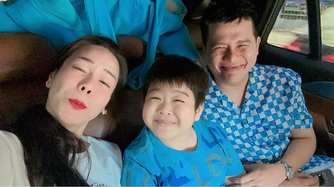 Ảnh vui sao Việt 7-2: Bé Winnie tạo dáng nhí nhảnh chụp hình cùng bố - Ảnh 5. Ảnh vui sao Việt 7-2: Bé Winnie tạo dáng nhí nhảnh chụp hình cùng bố - Ảnh 5.