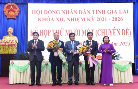 Thủ tướng phê chuẩn hai phó chủ tịch UBND tỉnh Gia Lai - Ảnh 1. Thủ tướng phê chuẩn hai phó chủ tịch UBND tỉnh Gia Lai - Ảnh 1.