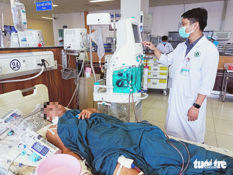 Một người chết do ngộ độc sau khi ăn chè được phát từ thiện - Ảnh 1. Một người chết do ngộ độc sau khi ăn chè được phát từ thiện - Ảnh 1.