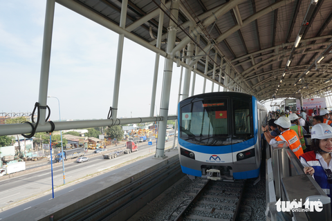 Thủ tướng phê duyệt điều chỉnh thời gian hoàn thành metro số 1 - Ảnh 1. Thủ tướng phê duyệt điều chỉnh thời gian hoàn thành metro số 1 - Ảnh 1.