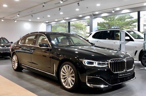 Hàng loạt xe BMW giảm giá mạnh tại Việt Nam: Cao nhất 300 triệu đồng - Ảnh 1. Hàng loạt xe BMW giảm giá mạnh tại Việt Nam: Cao nhất 300 triệu đồng - Ảnh 1.