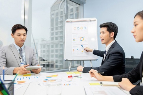 Trưởng phòng kinh doanh có phải là nghề “hái” ra tiền? – Phần 1/2 - Ảnh 4. Trưởng phòng kinh doanh có phải là nghề “hái” ra tiền? – Phần 1/2 - Ảnh 4.