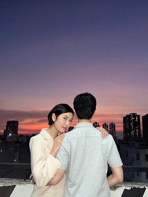 Ảnh vui sao Việt 8-2: Trấn Thành gặp gỡ dàn sao phim ‘Bỗng dưng trúng số’ - Ảnh 8. Ảnh vui sao Việt 8-2: Trấn Thành gặp gỡ dàn sao phim ‘Bỗng dưng trúng số’ - Ảnh 8.