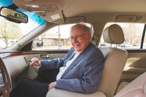 Không phải Mercedes hay Bentley, Toyota và Honda mới là những dòng xe được người giàu lái nhiều nhất - Ảnh 1. Không phải Mercedes hay Bentley, Toyota và Honda mới là những dòng xe được người giàu lái nhiều nhất - Ảnh 1.