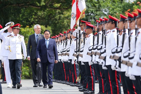 Thủ tướng Singapore Lý Hiển Long chủ trì lễ đón Thủ tướng Phạm Minh Chính - Ảnh 1. Thủ tướng Singapore Lý Hiển Long chủ trì lễ đón Thủ tướng Phạm Minh Chính - Ảnh: NHẬT BẮC