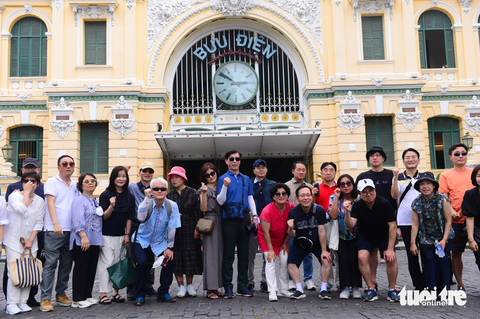 Doanh nghiệp nói gì khi Trung Quốc chưa mở tour tới Việt Nam? - Ảnh 1. Doanh nghiệp nói gì khi Trung Quốc chưa mở tour tới Việt Nam? - Ảnh 1.