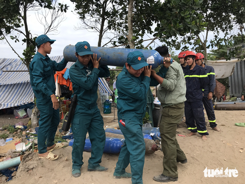 Vụ bé trai rớt xuống trụ bê tông: Đồng Tháp cảm ơn các lực lượng cứu nạn - Ảnh 1. Vụ bé trai rớt xuống trụ bê tông: Đồng Tháp cảm ơn các lực lượng cứu nạn - Ảnh 1.