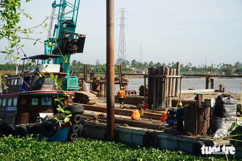 Bộ sốt ruột vì địa phương chậm bàn giao mặt bằng cầu Rạch Miễu 2 - Ảnh 1. Bộ sốt ruột vì địa phương chậm bàn giao mặt bằng cầu Rạch Miễu 2 - Ảnh 1.