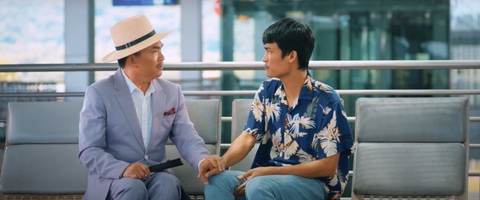 Mạc Văn Khoa - Anh Tú chính thức ra rạp với cú lừa trị giá 50 tỉ đồng - Ảnh 4. Mạc Văn Khoa - Anh Tú chính thức ra rạp với cú lừa trị giá 50 tỉ đồng - Ảnh 4.