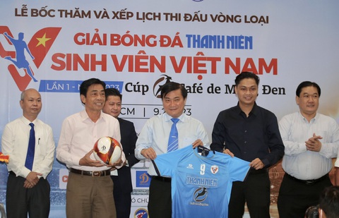Giải bóng đá sinh viên chuyên nghiệp sắp tranh tài - Ảnh 1. Giải bóng đá sinh viên chuyên nghiệp sắp tranh tài - Ảnh 1.