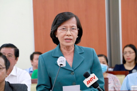 Bí thư Nguyễn Văn Nên: TP.HCM đã xin trung ương áp dụng trước một số cơ chế bảo vệ cán bộ - Ảnh 2. Nguyên Chủ tịch HĐND TP.HCM Phạm Phương Thảo phát biểu tại hội thảo - Ảnh: T.H.