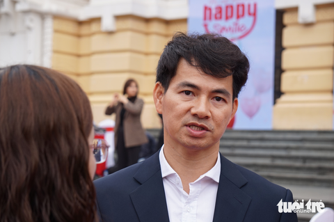 Xuân Bắc đang sung sướng nhất kể từ khi làm lãnh đạo nhà hát vì mang kịch đến vùng xa - Ảnh 1. Xuân Bắc đang sung sướng nhất kể từ khi làm lãnh đạo nhà hát vì mang kịch đến vùng xa - Ảnh 1.