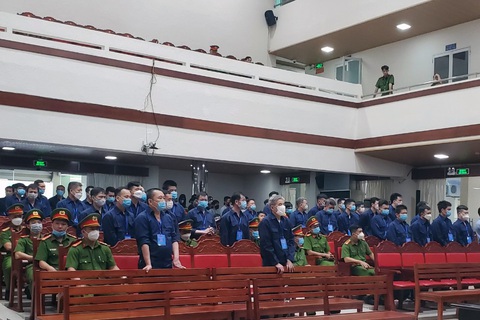 Đại án xăng dầu: Truy tố 32 bị can về tội trốn thuế - Ảnh 1. Đại án xăng dầu: Truy tố 32 bị can về tội trốn thuế - Ảnh 1.
