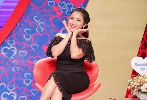 Mâu thuẫn với ông mai Quyền Linh, bà mối Cát Tường nghỉ làm MC - Ảnh 3. Mâu thuẫn với ông mai Quyền Linh, bà mối Cát Tường nghỉ làm MC - Ảnh 3.