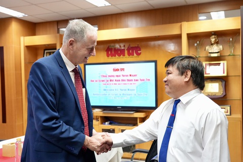 Đại sứ Israel thăm báo Tuổi Trẻ - Ảnh 1. Đại sứ Israel thăm báo Tuổi Trẻ - Ảnh 1.